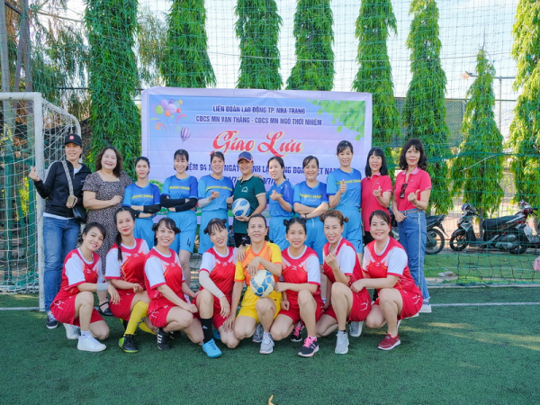 Giao lưu bóng đá chào mừng kỷ niệm 94 năm ngày thành lập Công đoàn Việt Nam